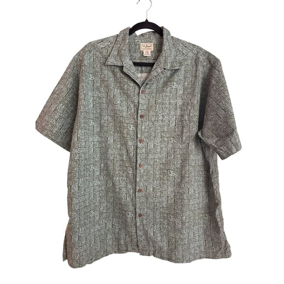 L.L.Bean Mens Short-Sleeve Button-Up Shirt Large Cotton Green Hawaiian Tiki Camp - Picture 1 of 4